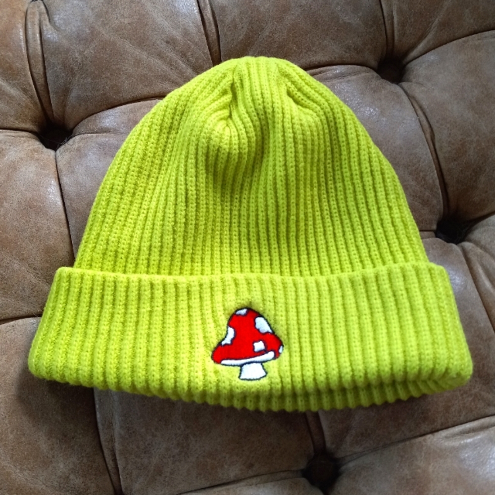 Mushroom stocking hat lime neon green OS 🍄🍄🍄 Super comfy and warm